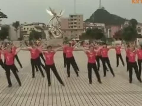 广场舞<em>送情哥</em>去南方_广场舞情哥去南方_<em>送情</em>