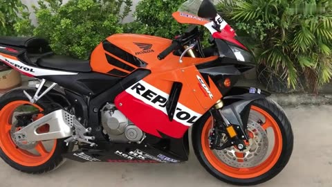 骏联车行2005年本田cbr600rr 美版